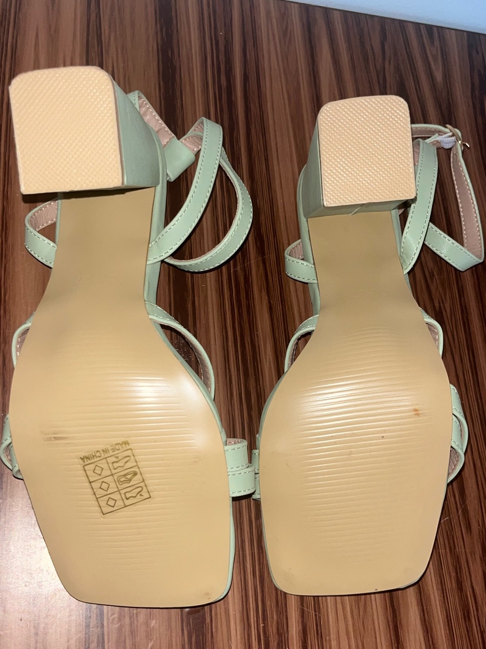 Women’s Strappy Square-Toe Ankle Strap Sandals in Sage Green - Picture 5 of 5